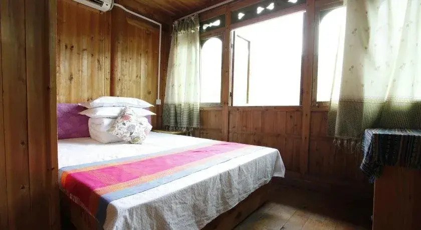 Longsheng Golden Dragon Country Villa