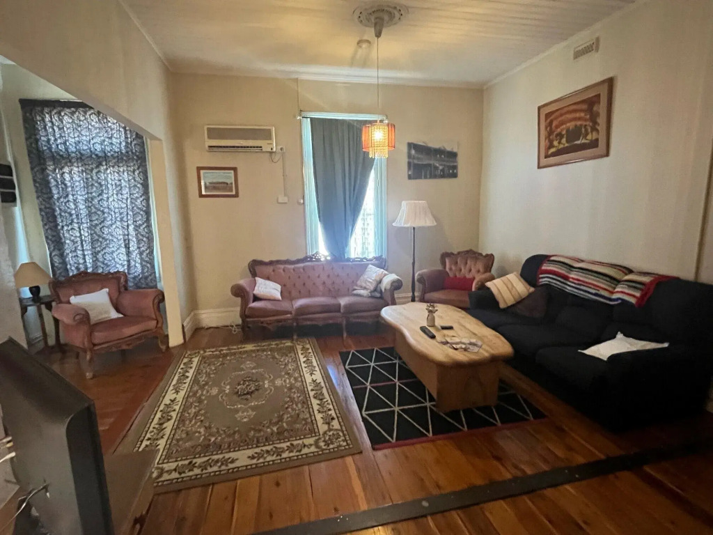 THE FED AND BED TEMORA