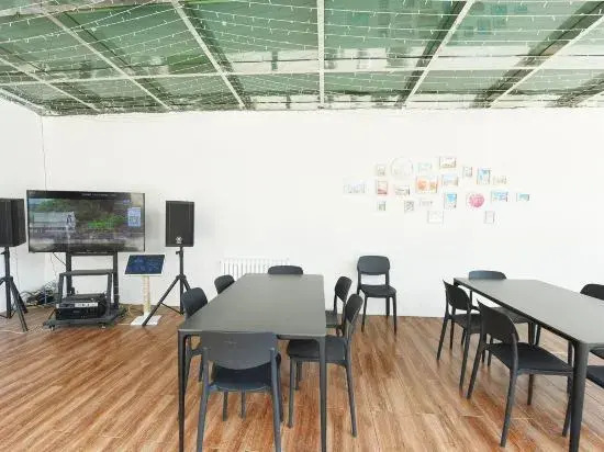 Jiayuan Holiday Hotel