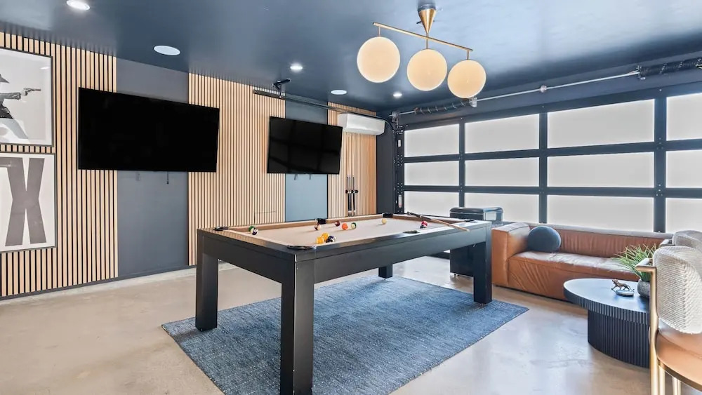 Pool, Putting Green, Game Room, Rooftop Bouldin Collective 902a by Avantstay