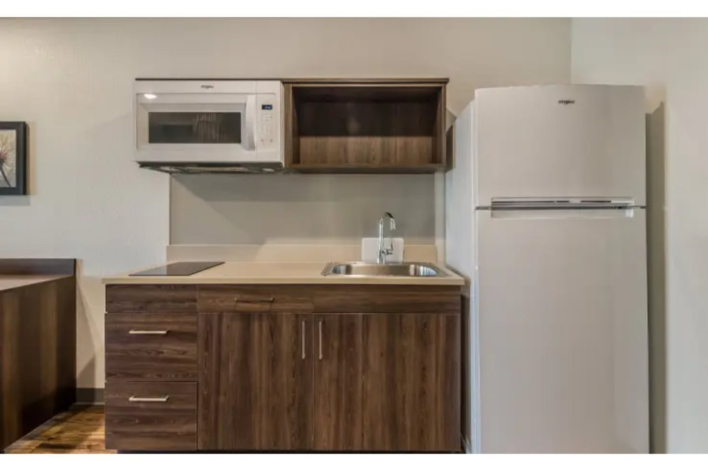 WoodSpring Suites Libertyville - Chicago