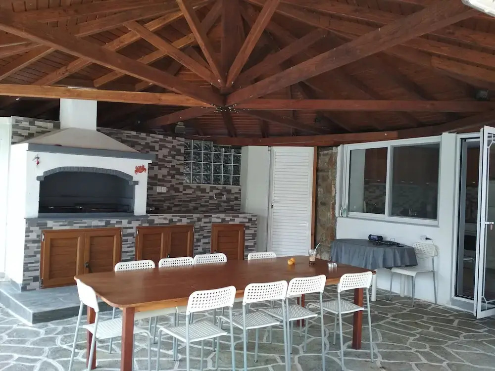 Zephyros Family Apartments