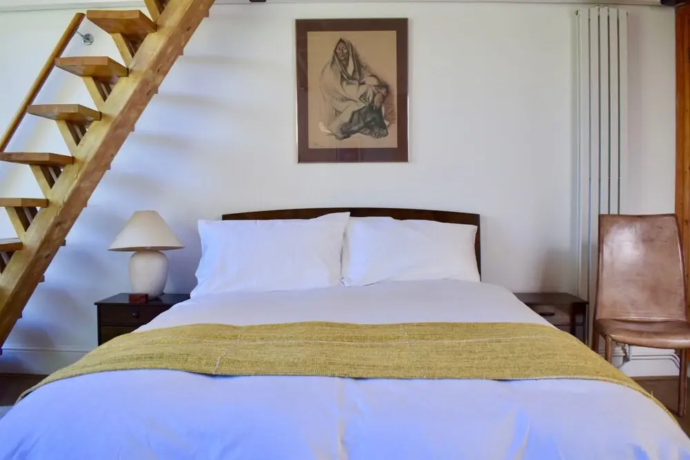 2 Bedroom Loft Style House In Central Islington