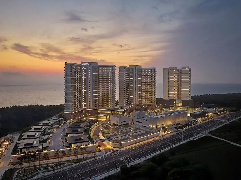 Shillamonogram Gangneung Residence