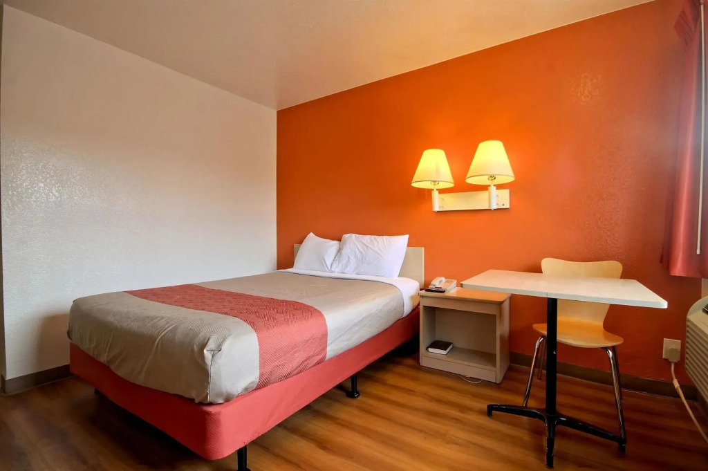 Motel 6 Pompano Beach