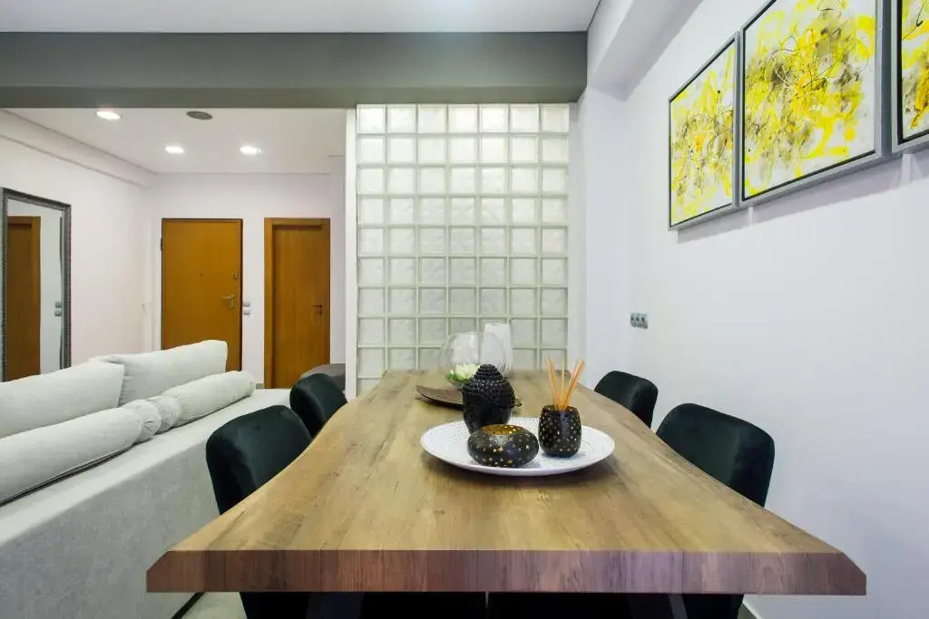Athenalux Apartment Modern Bright