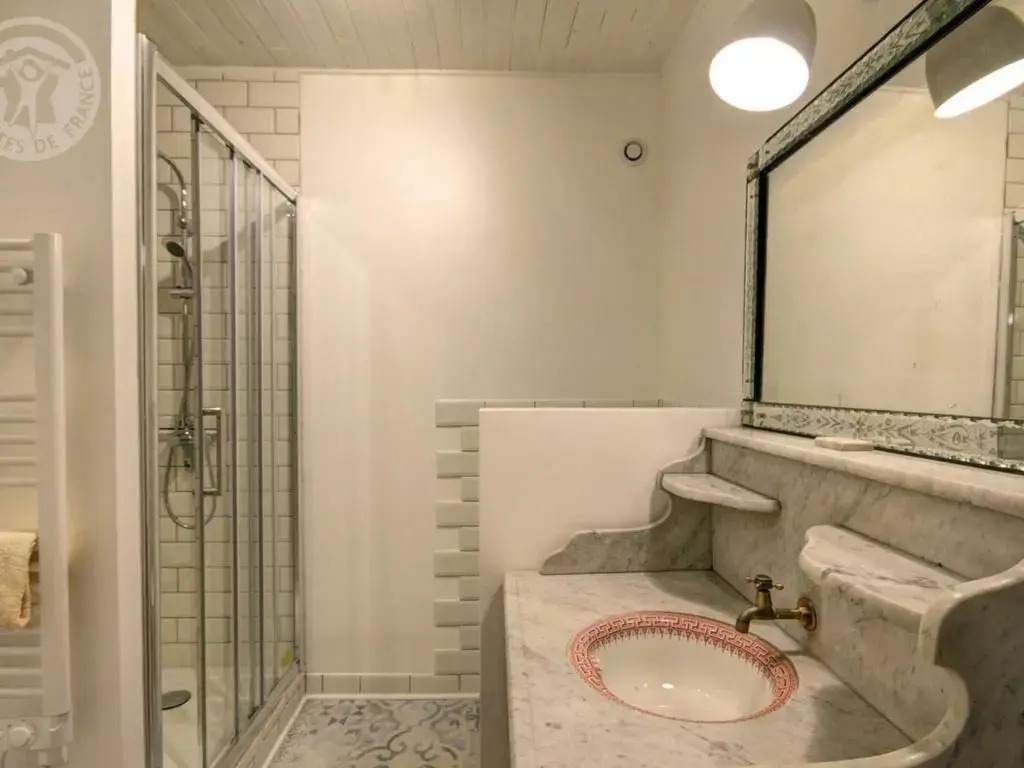 Gîte Montchal, 7 pièces, 14 personnes - FR-1-496-147