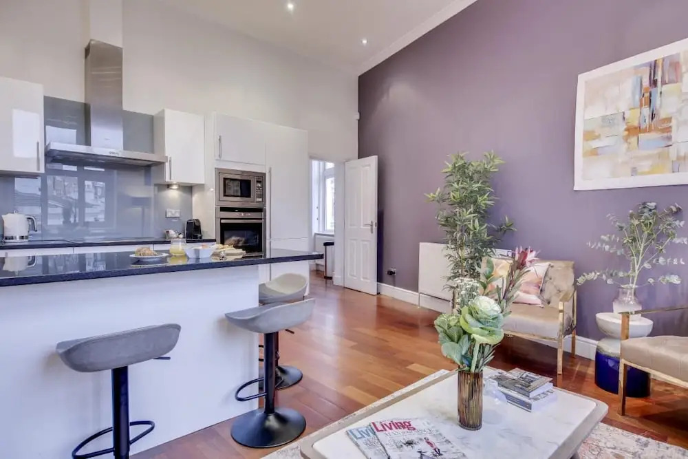 The Lexham Gardens Escape - Central 2BDR with Balcony