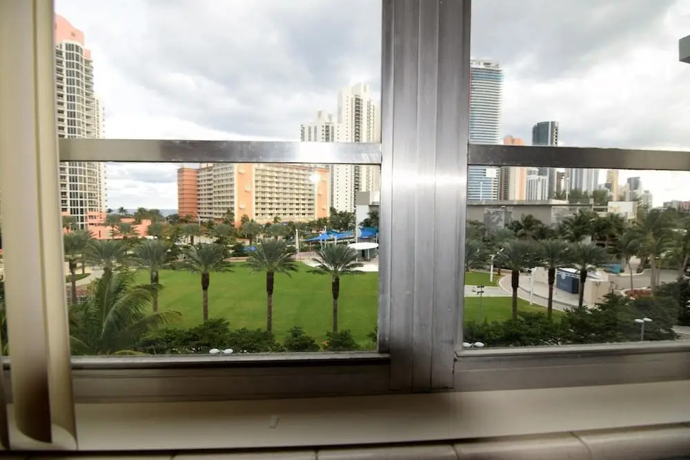 Spectacular 2 Bed 2 Baths Right Across The Beach