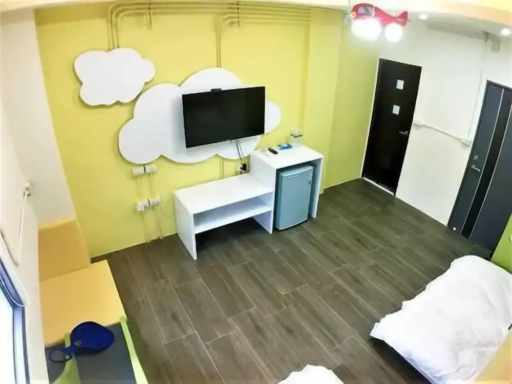 23 Here B&B