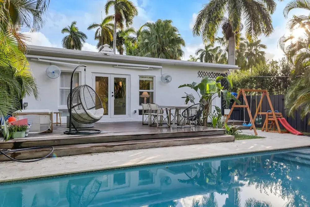 Poolside Paradise: 3BR w Pool and Mini Playground!