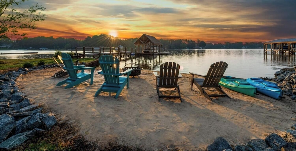 Lakeside Story