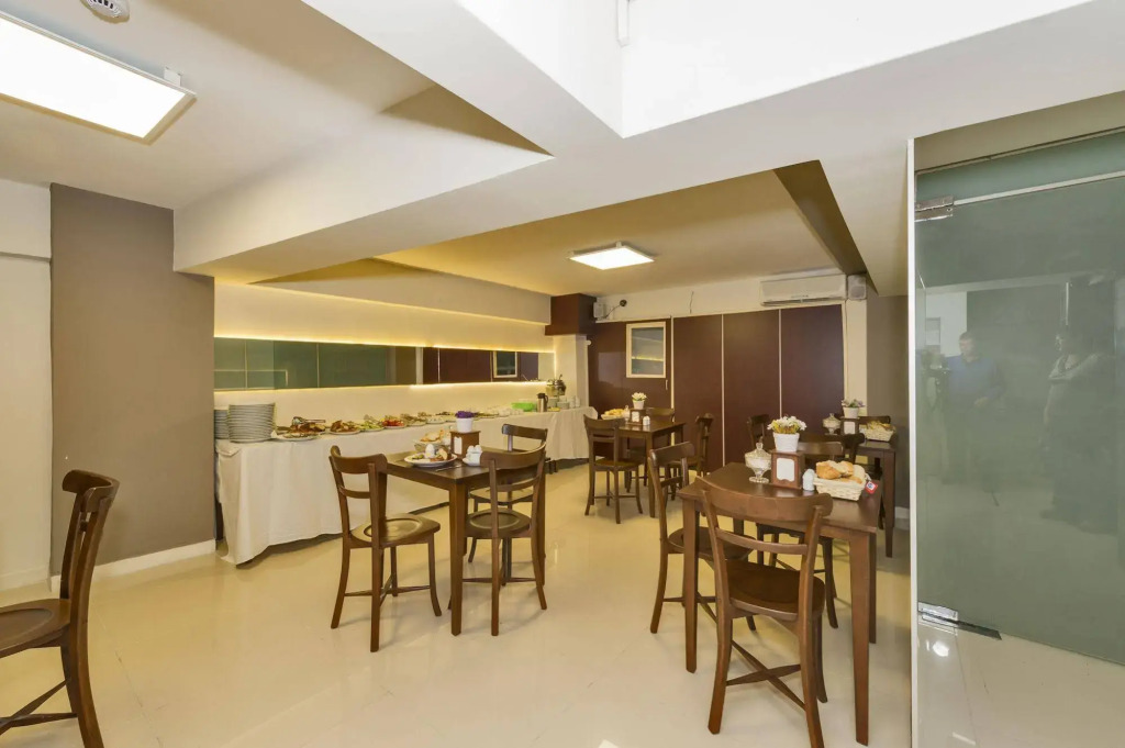 Metrolux Hotel
