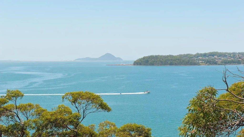 The Family Entertainer - with sweeping water views