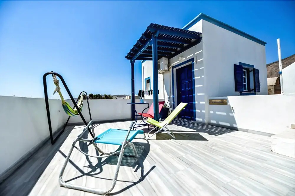 Lunar Santorini Hotel