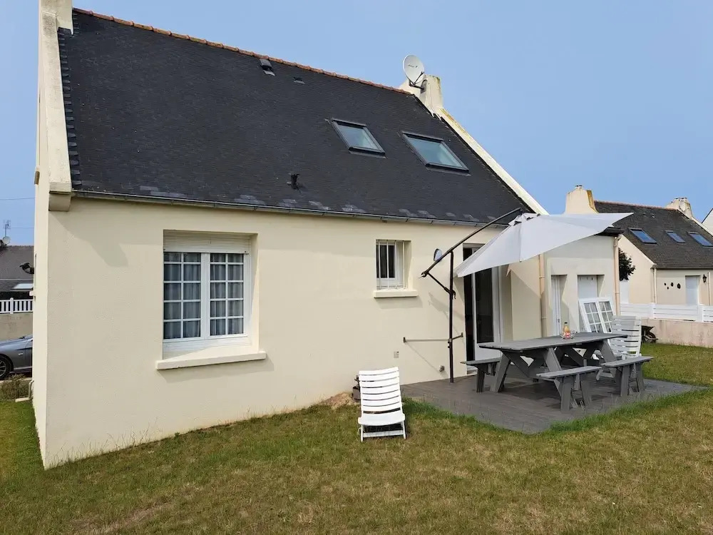 Comfortable Holiday Home Near the Beach