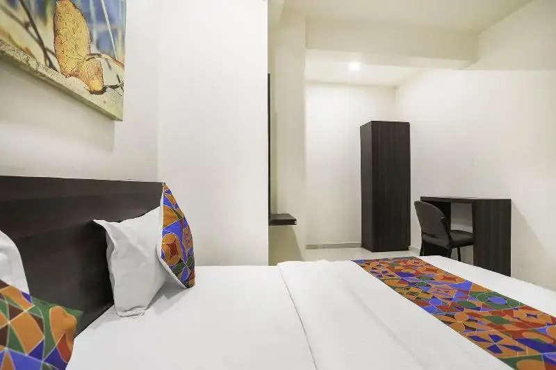 FabHotel SK - Nr Rajkot Municipal Corporation, Central Zone 120M