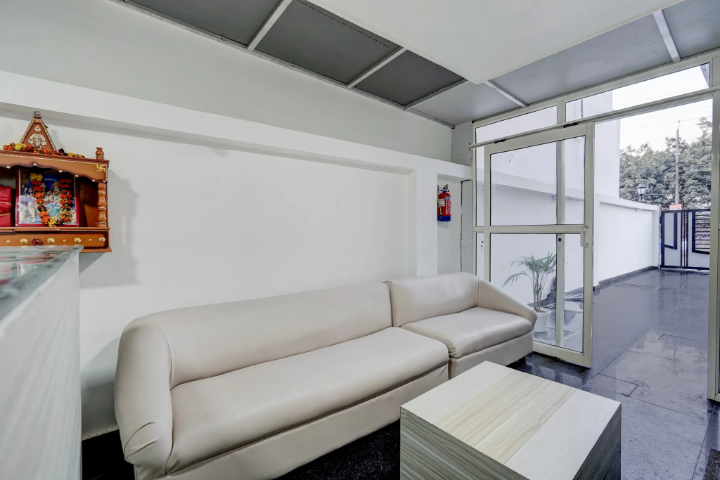 Super Townhouse Sector 135 Noida