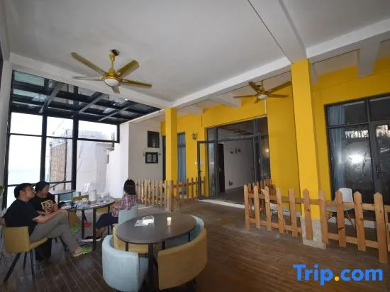 Wocao Hostel