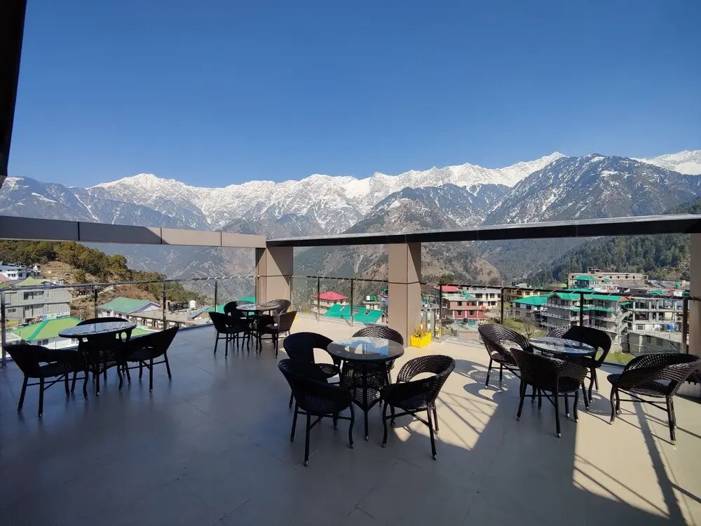 Aliza Inn And Suites By SRS Hotels