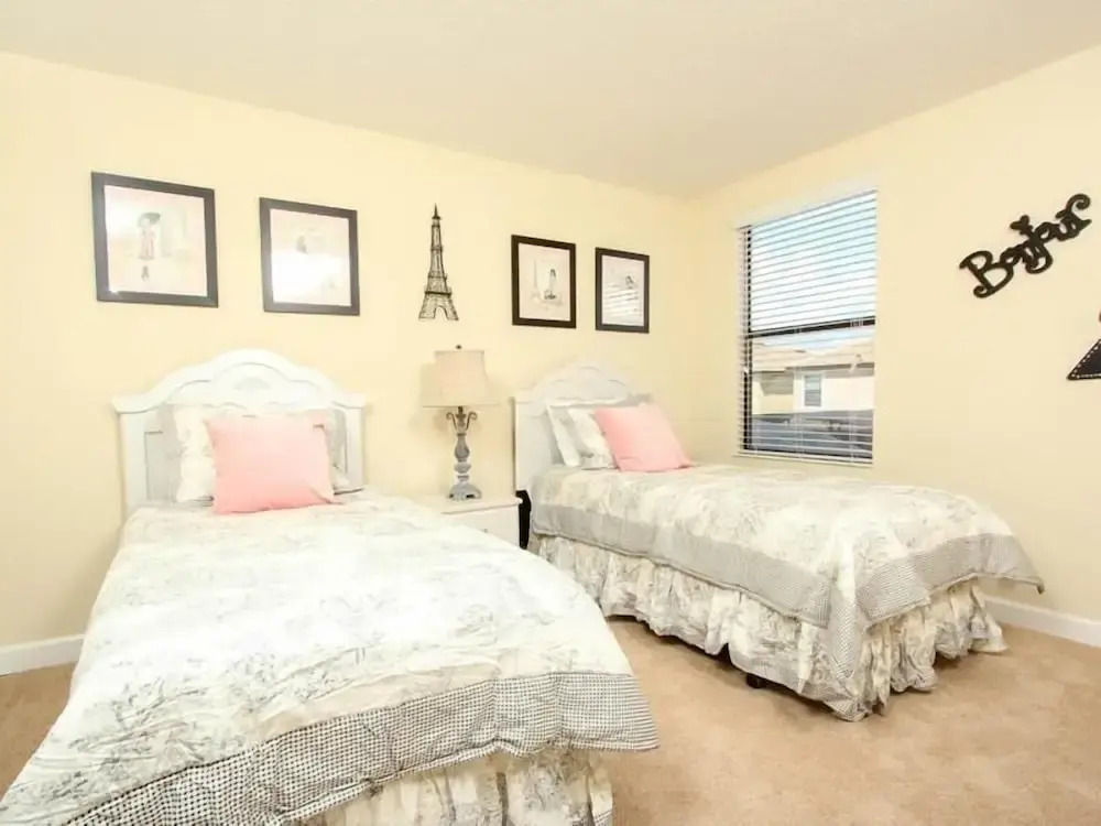 Champions Gate 7 Bedroons Private Pool Game Room