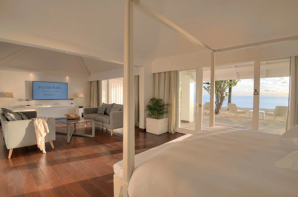 Diamonds Thudufushi Maldives Resort & Spa
