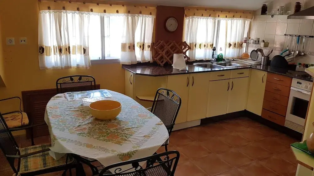 Apartment With 2 Bedrooms in Moaña, With Wonderful sea View, Enclosed Garden and Wifi