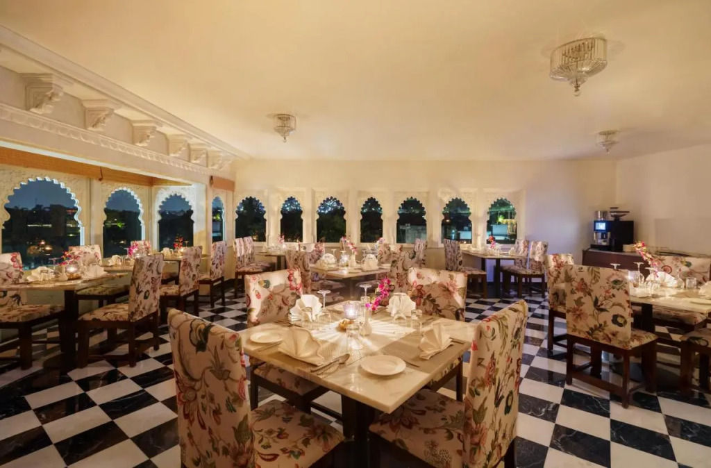 Chunda Haveli - A Heritage Hotel Near City Palace Udaipur