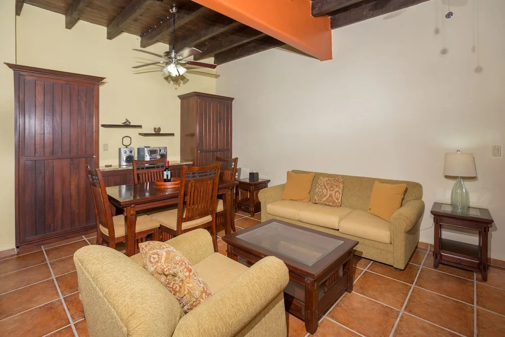 Caribbean Breeze 6b 2 Bedroom Condo by RedAwning