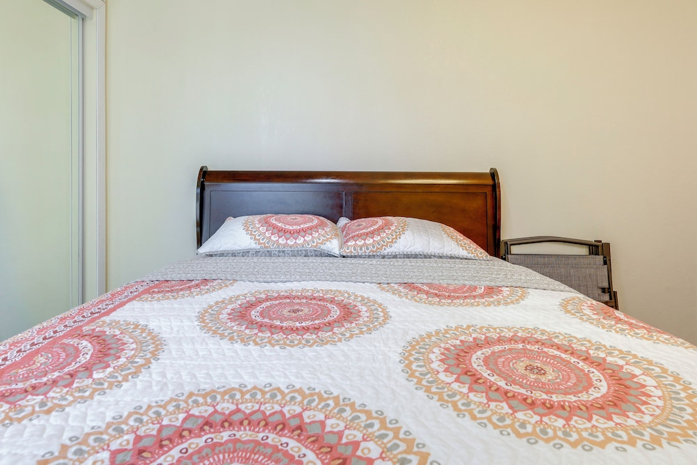South Bay Sweet Spot! Extended-stay Studio