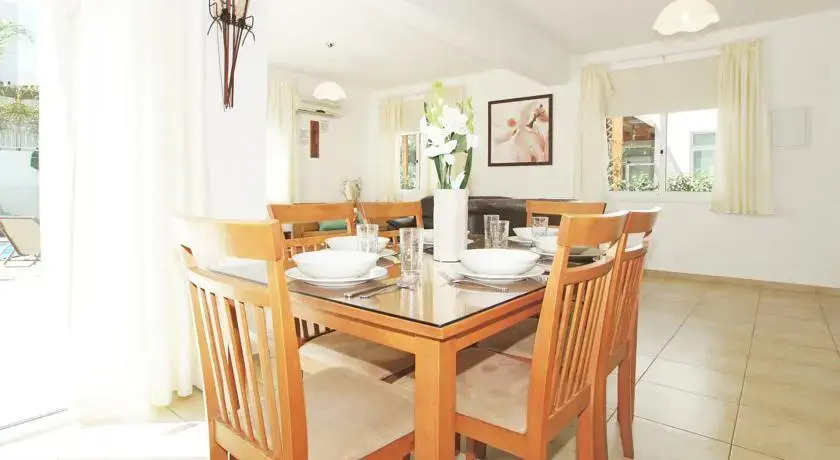 Villa Lucy