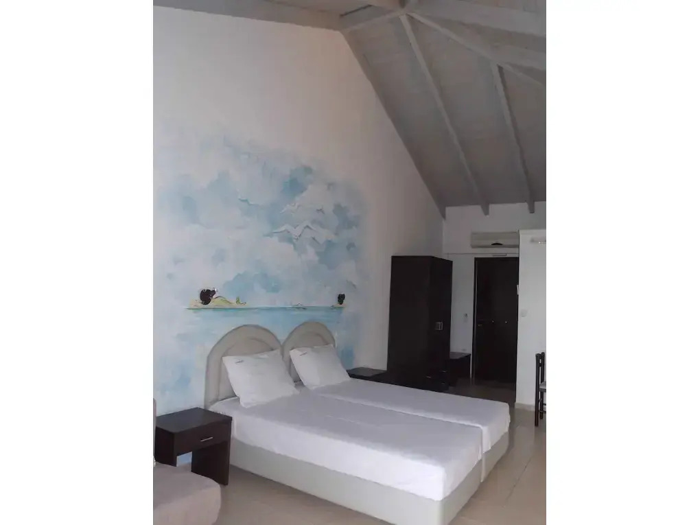 Hotel Theasis