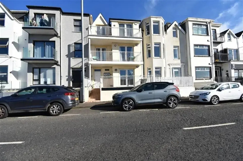 No 6 Sandhaven