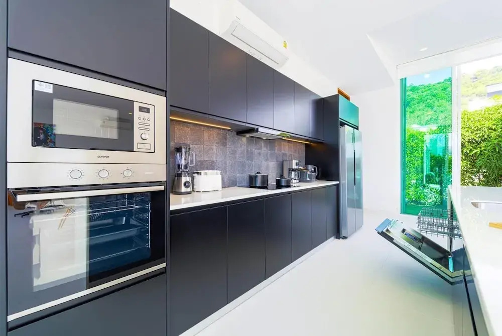 Modern 4 Bed Private Pool Villa - KH-B6