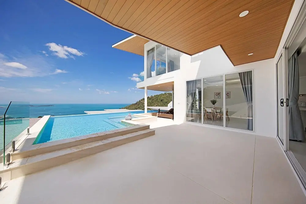 4BR-Luxurious Private Pool Villa Oasis