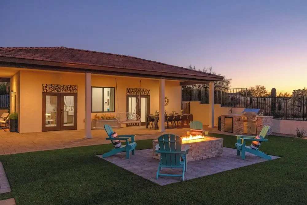 Game Room! Luxury Group Getaway in Fountain Hills