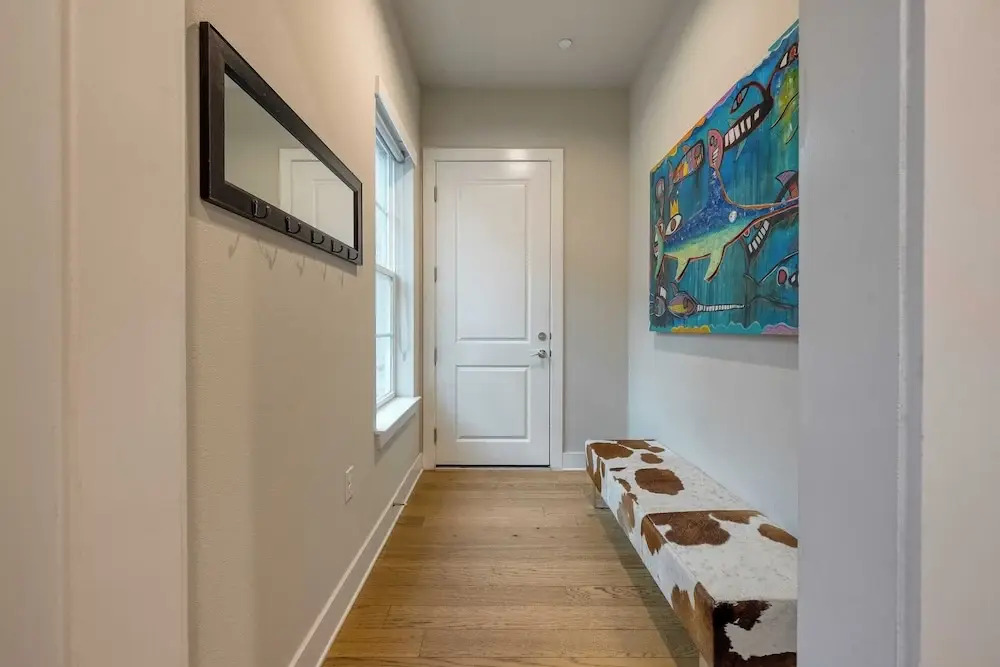 Town Lake Townhouse by Avantstay Hot Tub, Game Room & Skyline Views