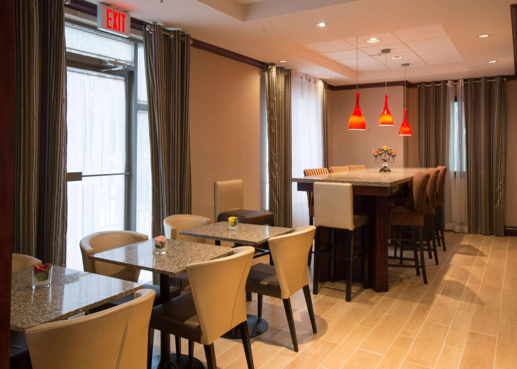 Hampton Inn Toronto-Mississauga West