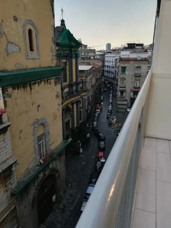 Neapolis center
