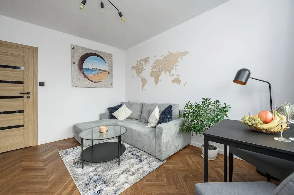 Lumina 2-room apart near the Old Town