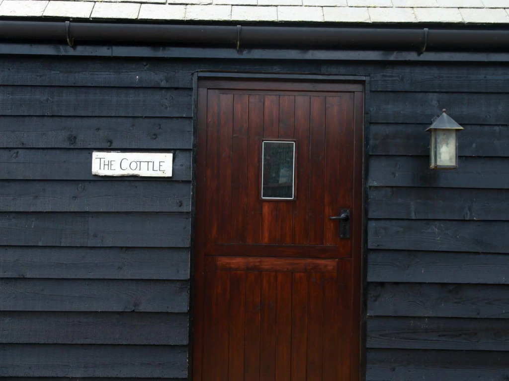 Manor Farm-MK