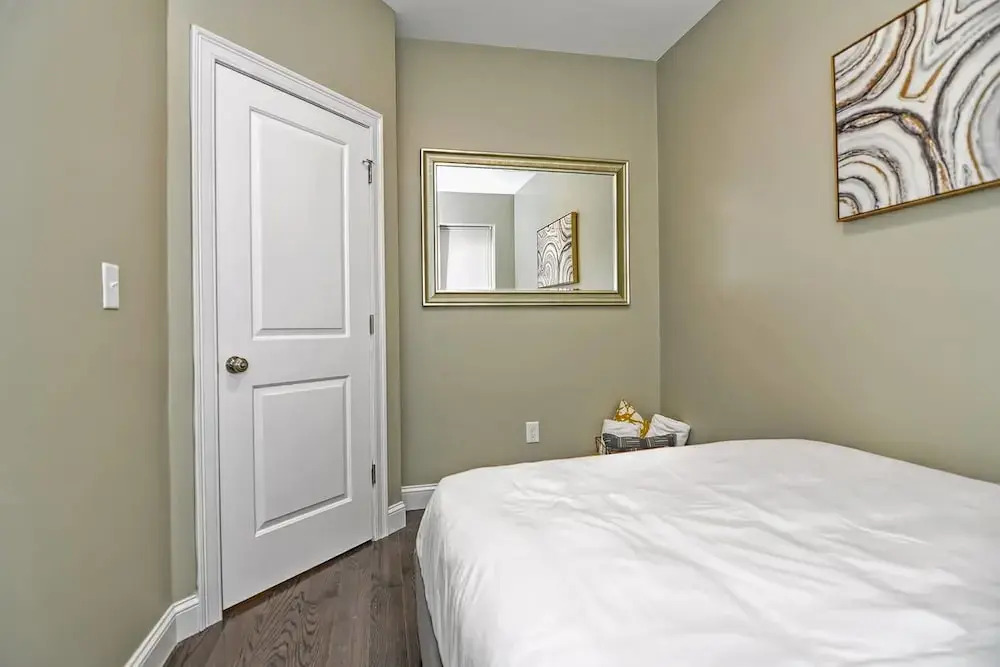 2br/1ba Apt in Authentic North End by Domio