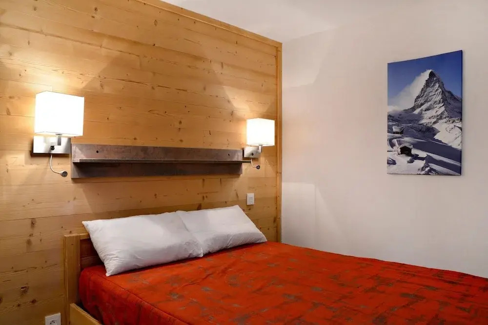 Residence Saintjacques Four-room Apartment for 11 People, in the Resort Center S417