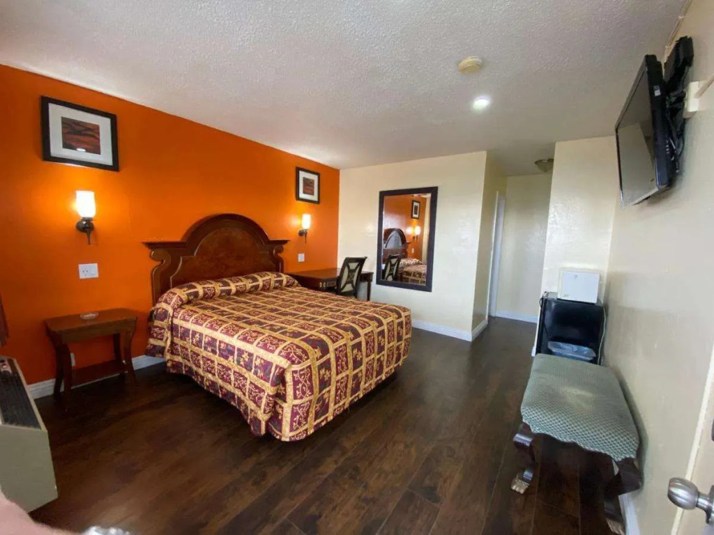 Walden Motel