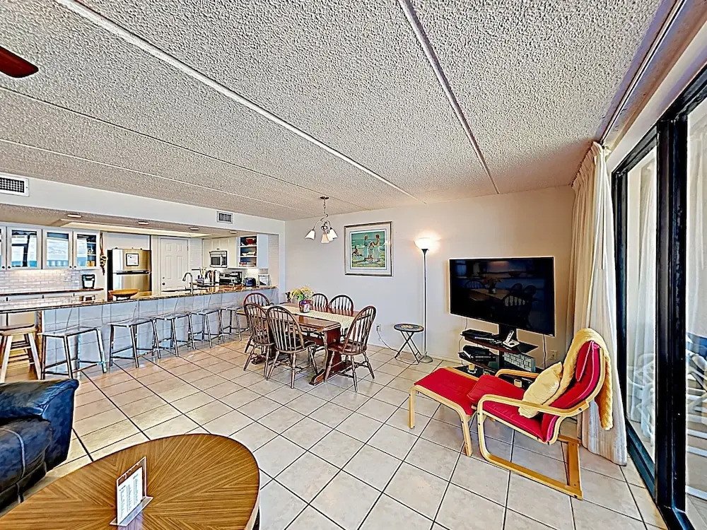 New Listing! Gulf-view All-suite Bliss W/ Pools 3 Bedroom Condo