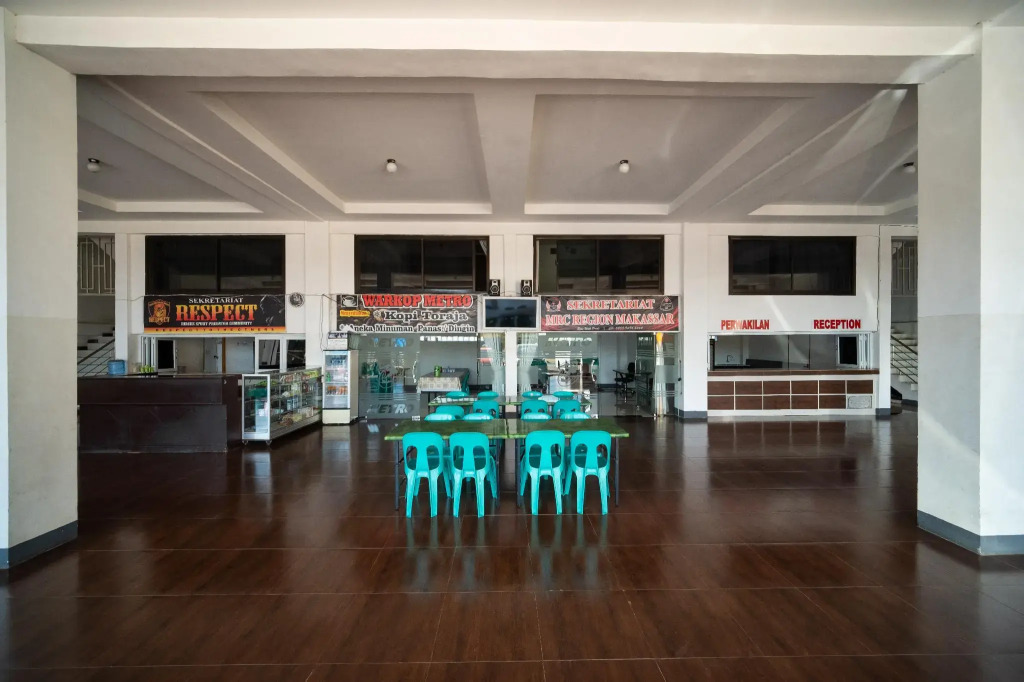 RedDoorz near Makassar Town Square 2