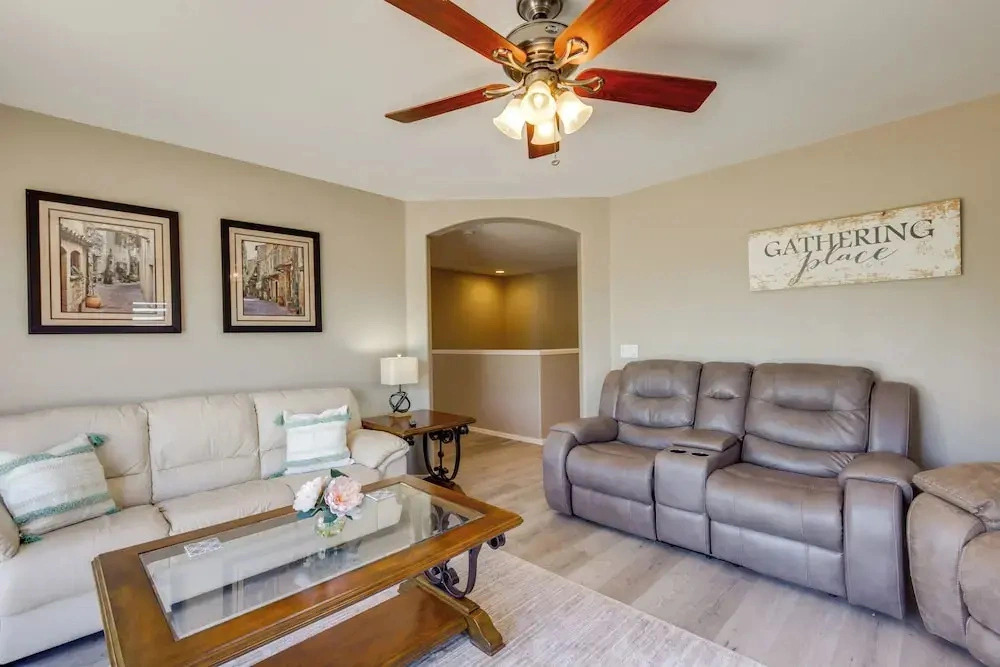 Private Yard & Fairway View: Phoenix Golf Retreat