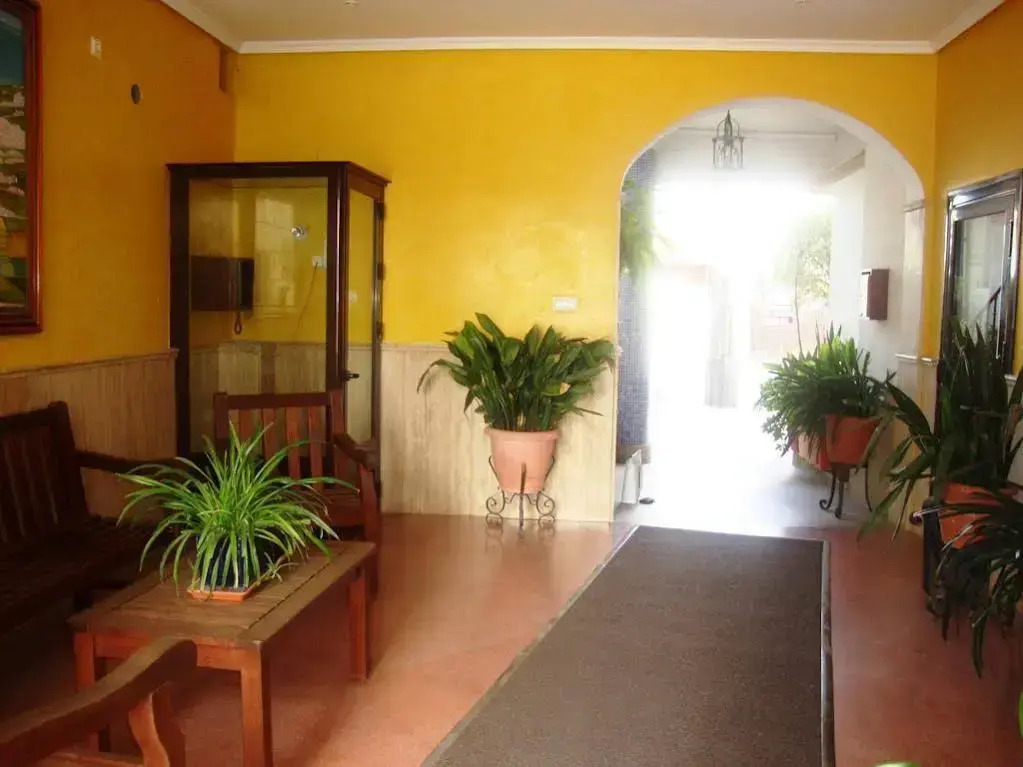 Santo Rostro Beach Apartments