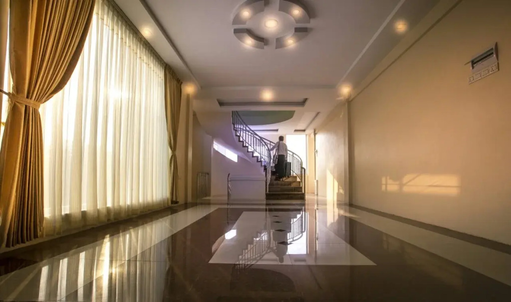 Golden Dragon Hotel