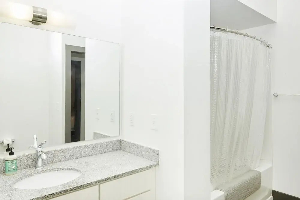 Luxury Building 3BR/2BA! Prime Downtown Mass Ave!